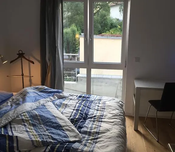 Nahe Villenviertel *