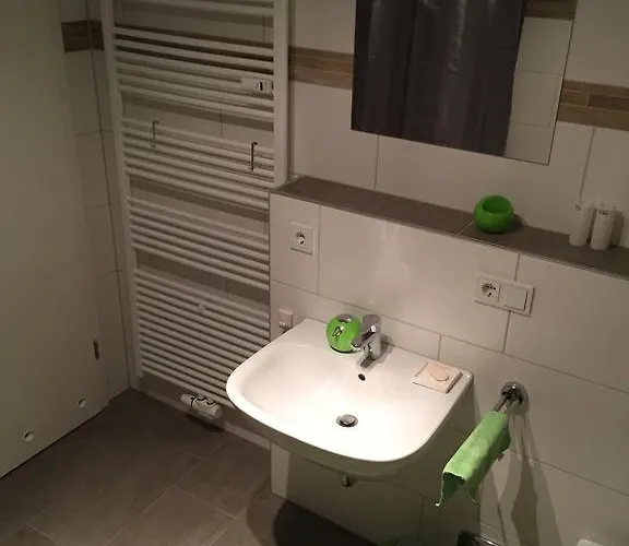 Nahe Villenviertel Appartamento *